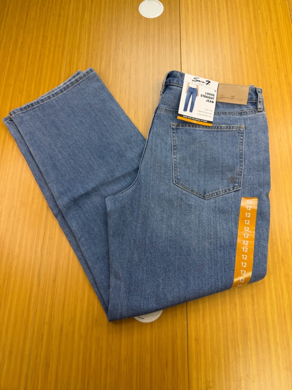 Seven7 Women's Loose Straight Jean Size 12 Medium Wash (Authentic)